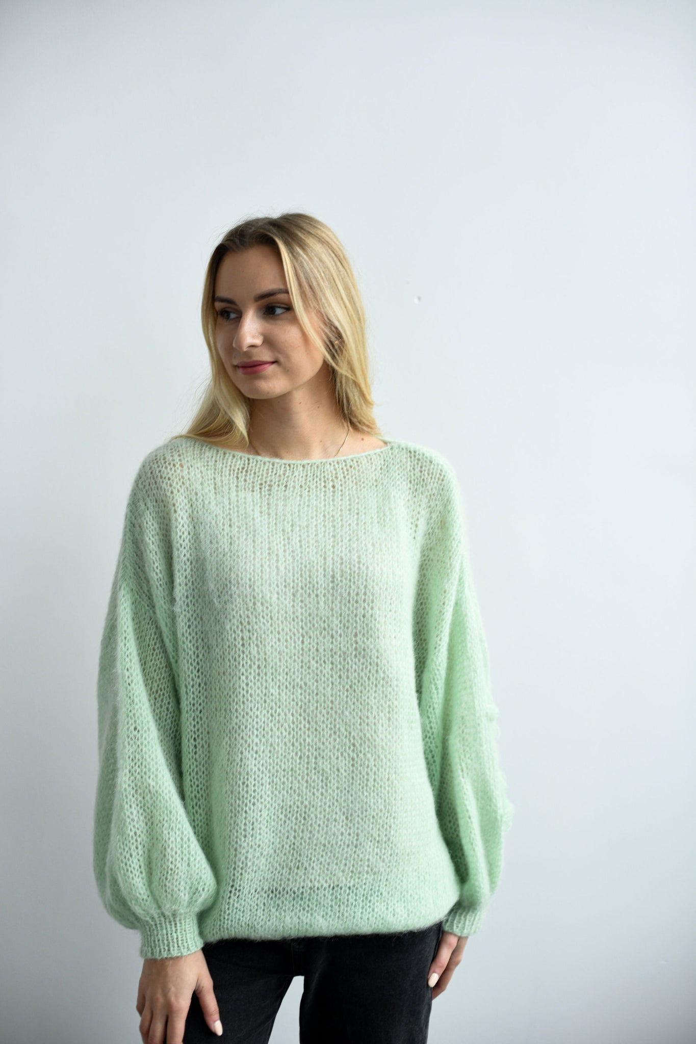 HANDMADE GREEN FLORAL MOHAIR SWEATER WITH PUFFY SLEAVES