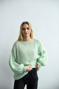 HANDMADE GREEN FLORAL MOHAIR SWEATER WITH PUFFY SLEAVES