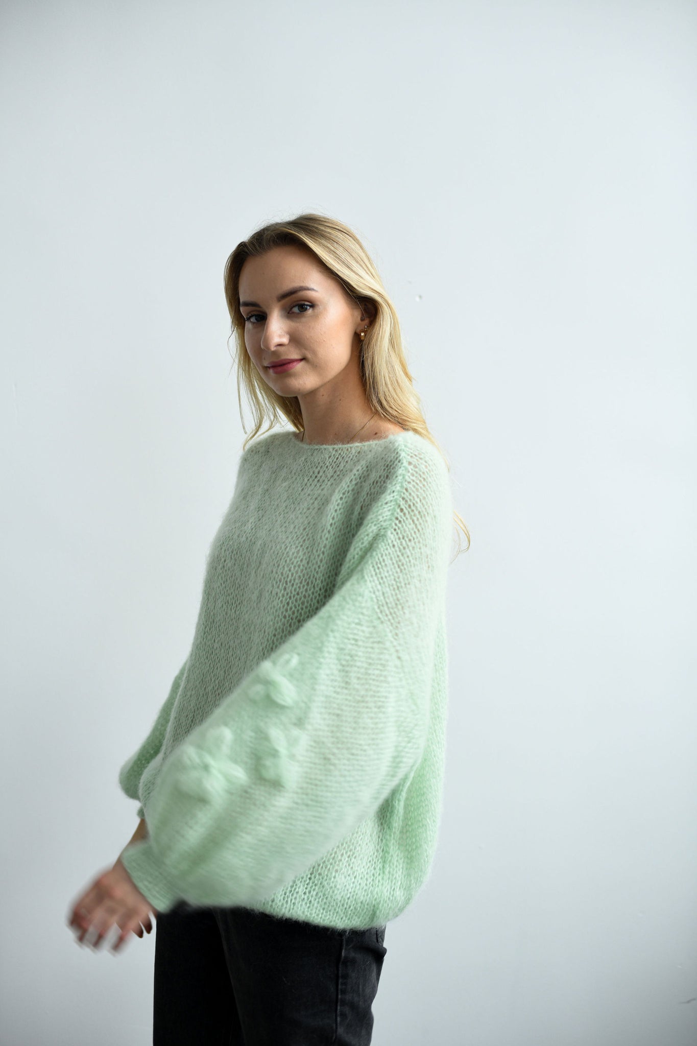 HANDMADE GREEN FLORAL MOHAIR SWEATER WITH PUFFY SLEAVES