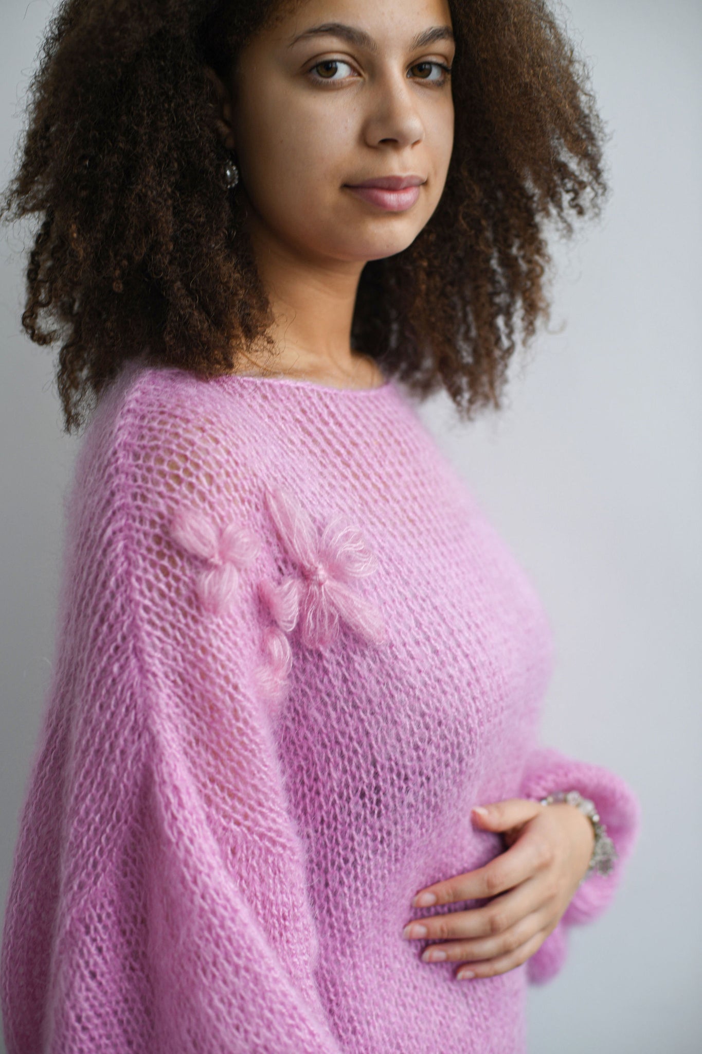 HAND KNITTED WOMEN'S PUFFY SLEAVE MOHAIR SWEATER