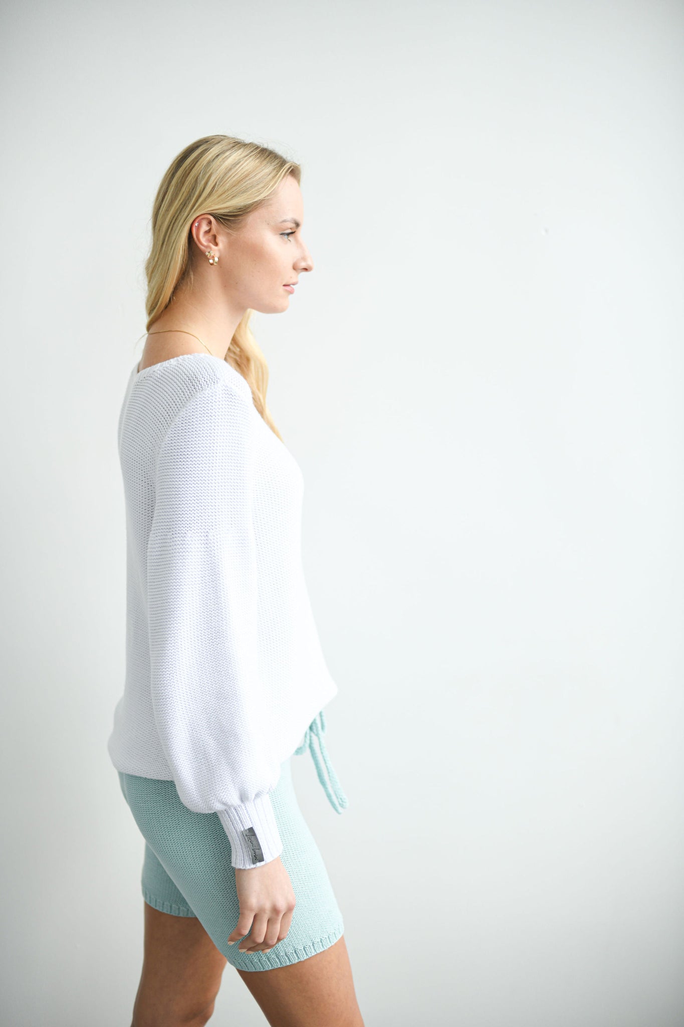 HAND KNITTED WHITE BAMBOO SWEATER