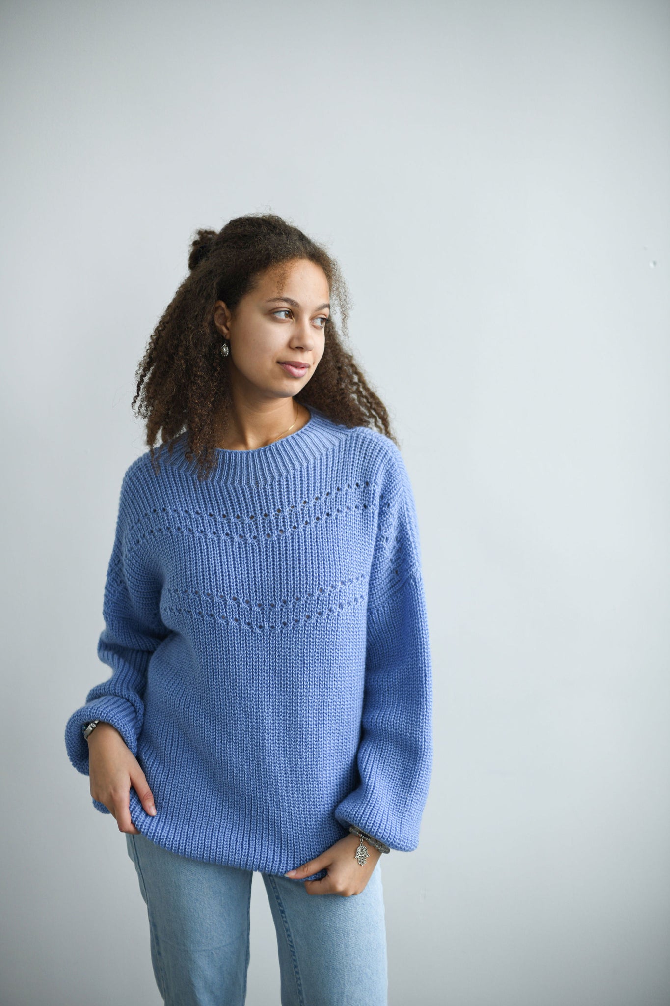 HAND KNITTED OVERSIZED BLUE WOOL SWEATER