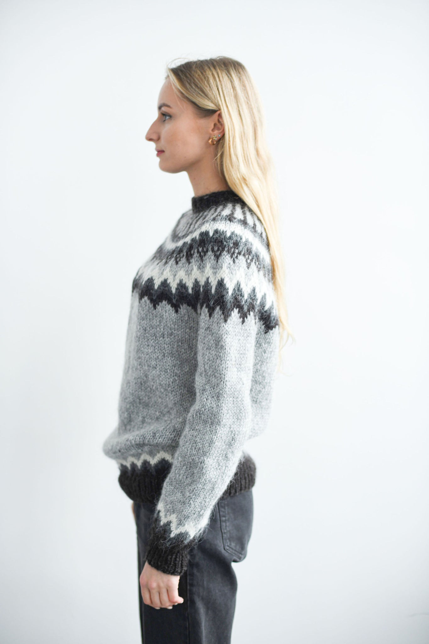 HANDMADE ICELANDIC SWEATER