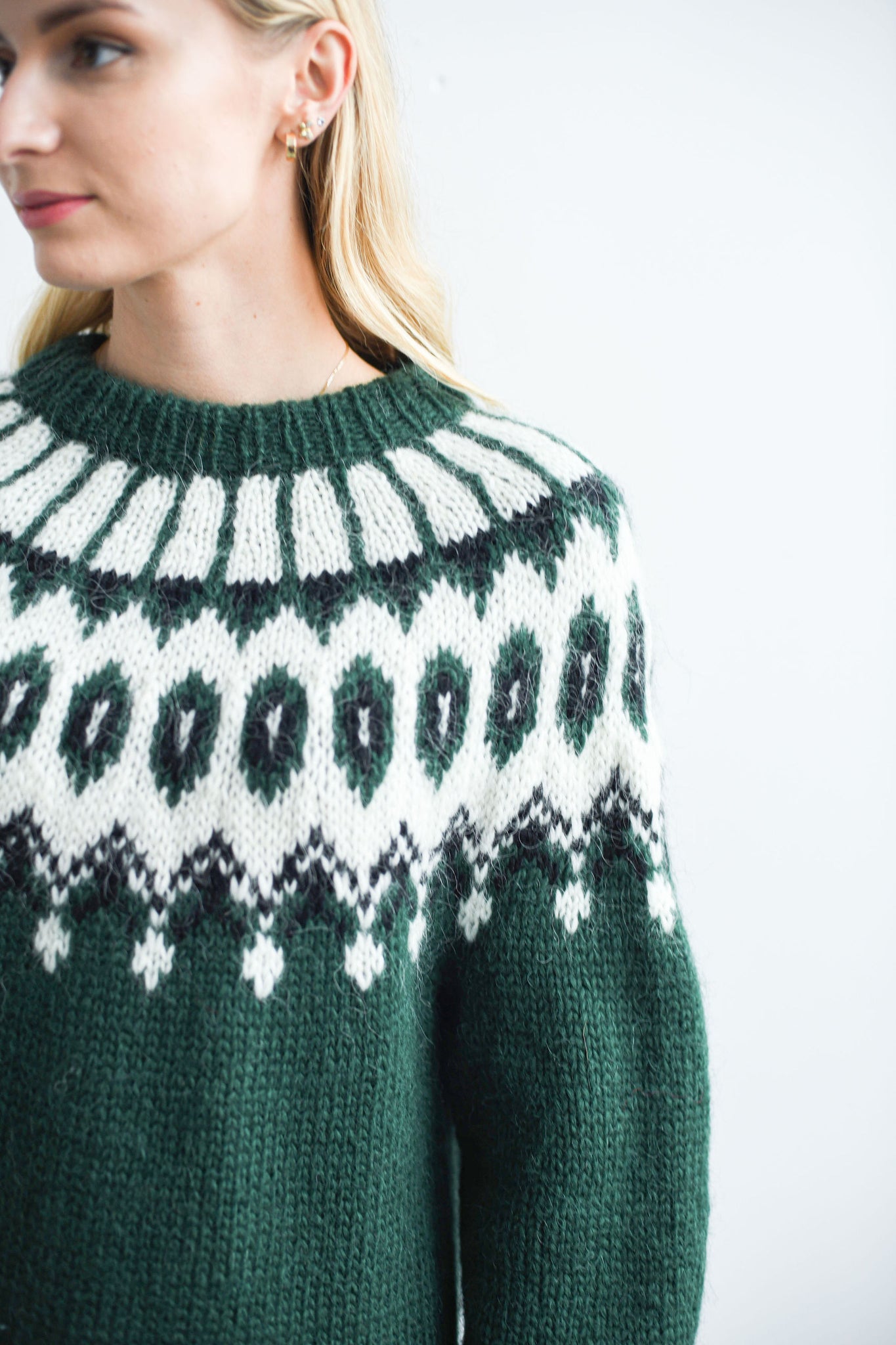 HANDMADE ICELANDIC SWEATER