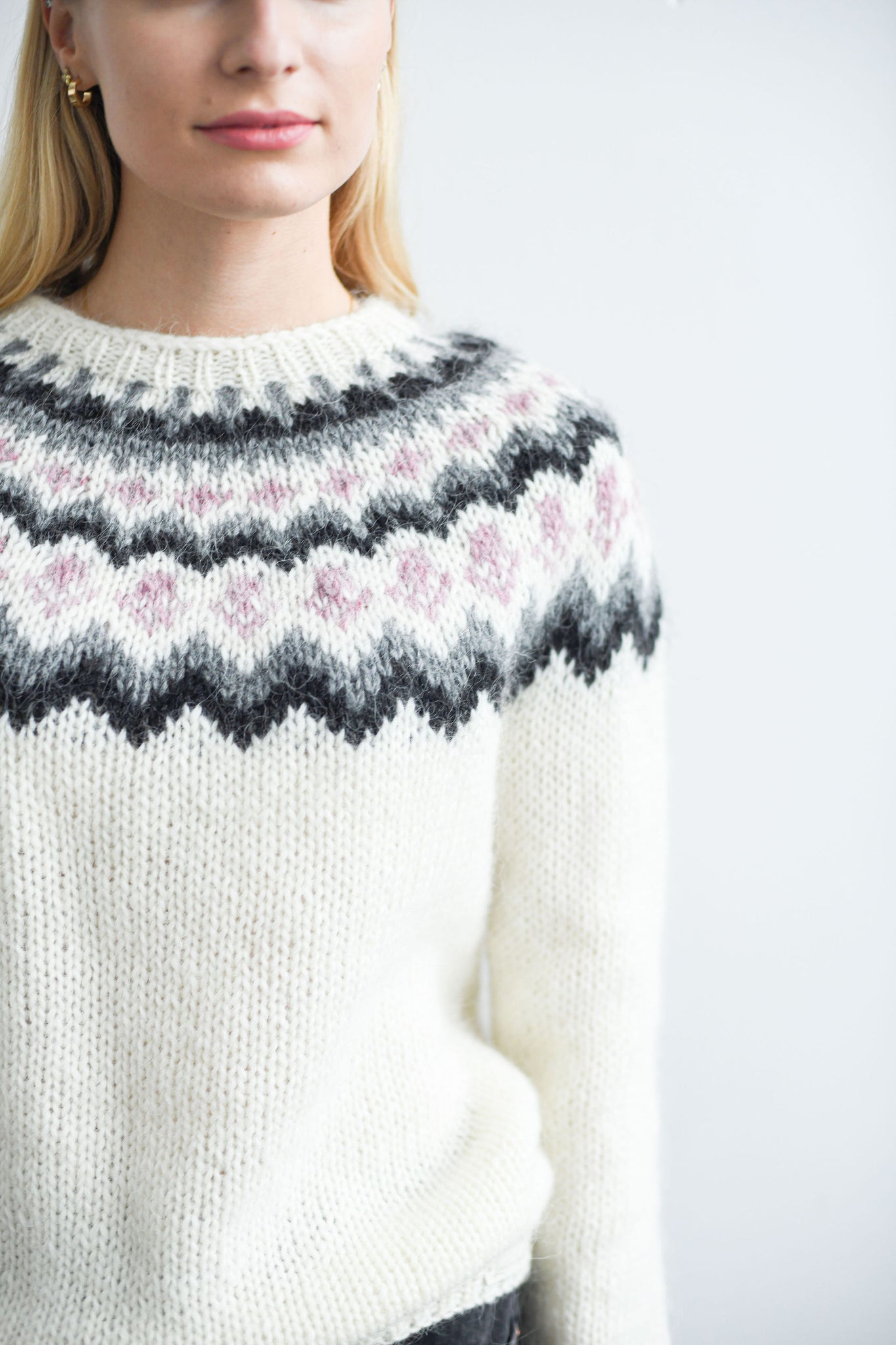 HANDMADE ICELANDIC SWEATER