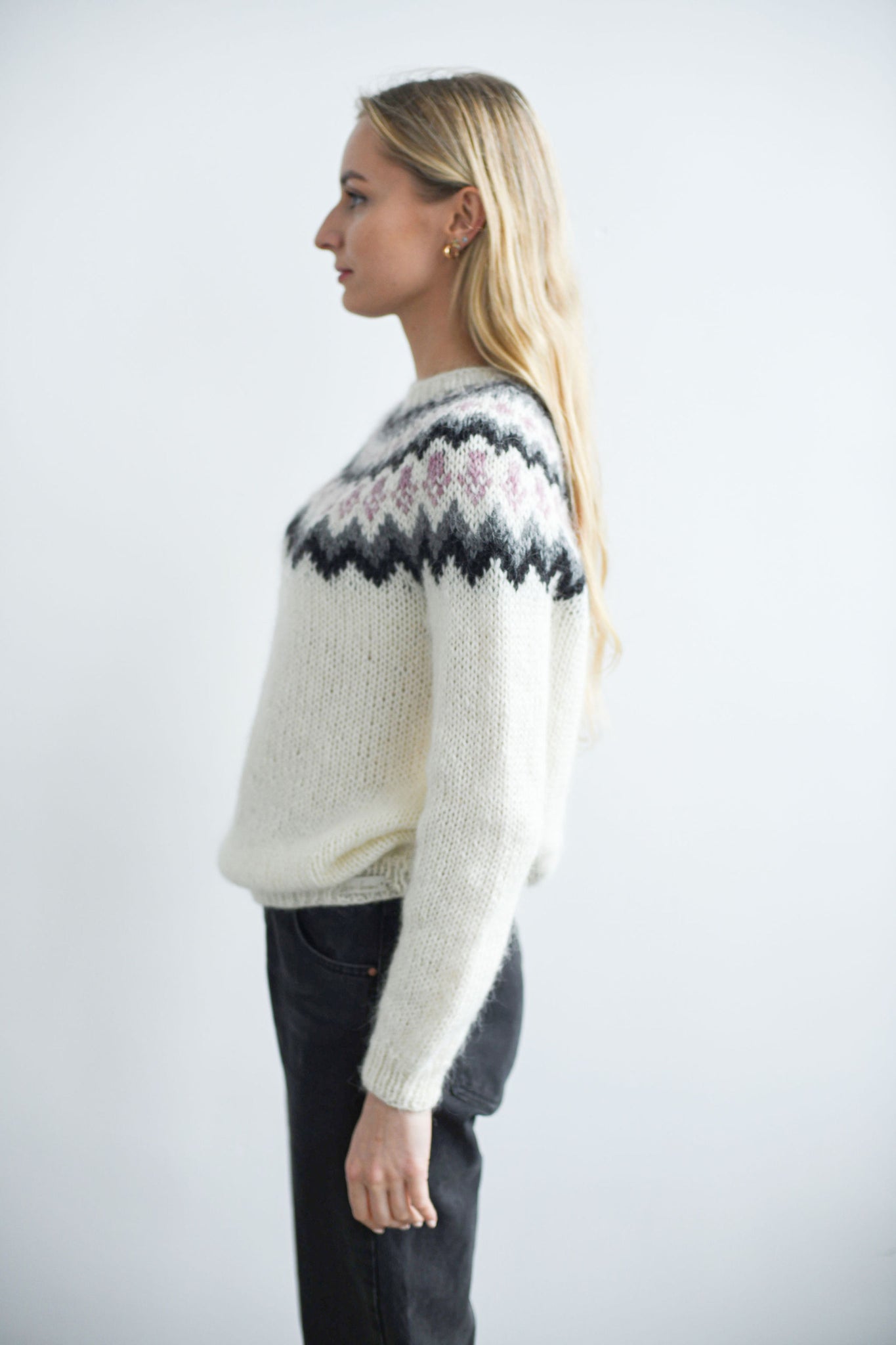 HANDMADE ICELANDIC SWEATER