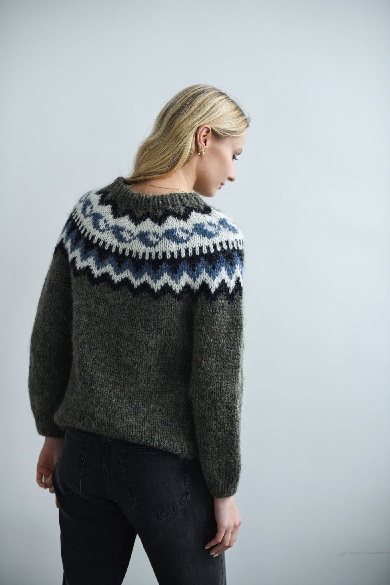 HANDMADE ICELANDIC SWEATER